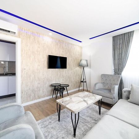 Modern And Central Duplex Apartment Near Beach In Antalya Buitenkant foto