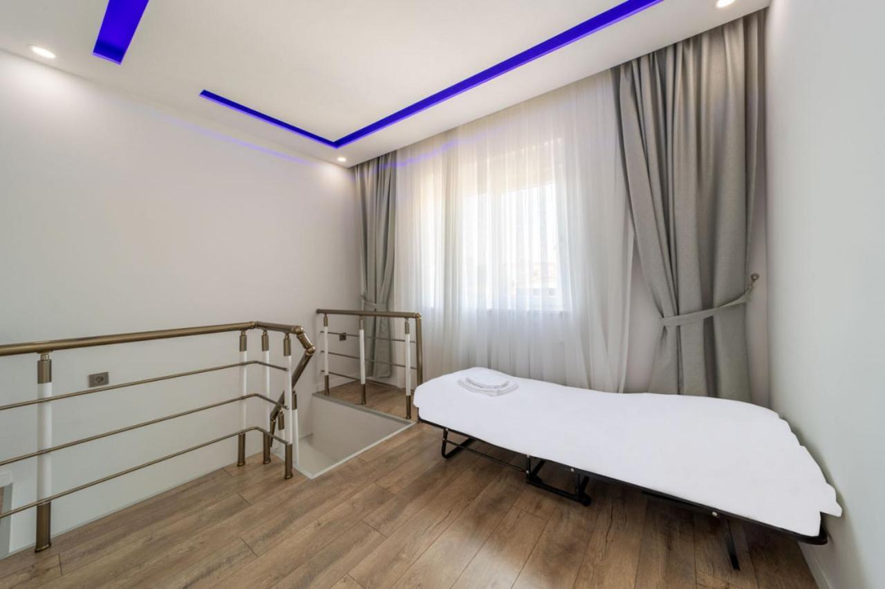 Modern And Central Duplex Apartment Near Beach In Antalya Buitenkant foto